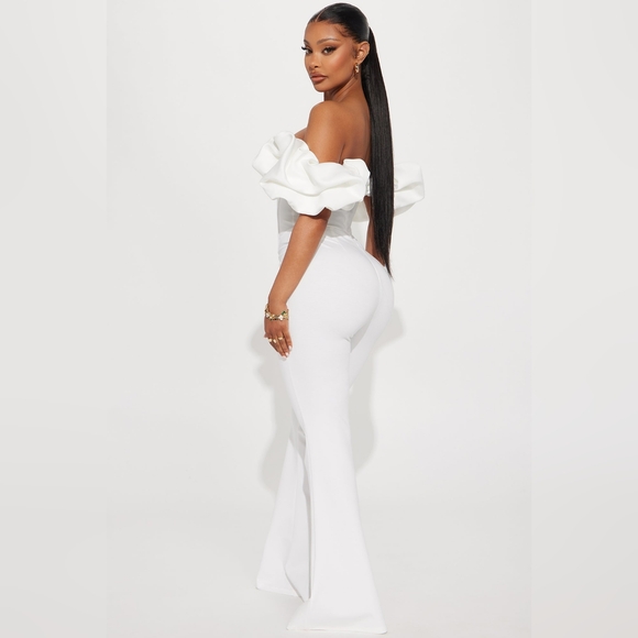Fashion Nova off the shoulder jumpsuit - Picture 3 of 6